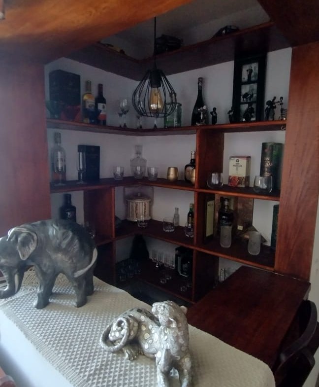Apartamento en venta en el Centro de Medellín, sobre la Avenida La Playa