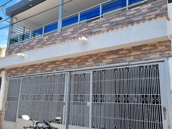 Casa con 2 viviendas entre Guaimaral y Ceiba II Cucuta