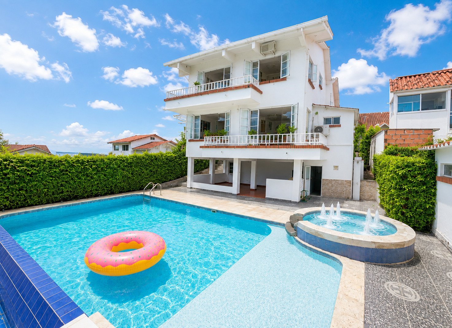 7b97ab51-5f27-44b4-87af-6140b92f0beb Casa campestre en venta en Girardot, Condominio Campestre Villa María