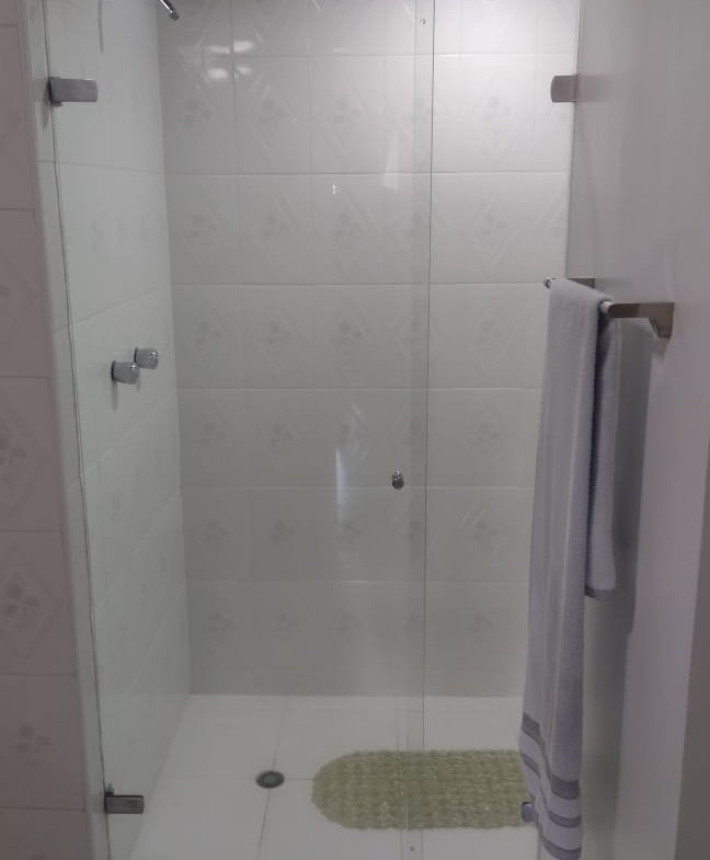 Apartamento en venta en el Centro de Medellín, sobre la Avenida La Playa