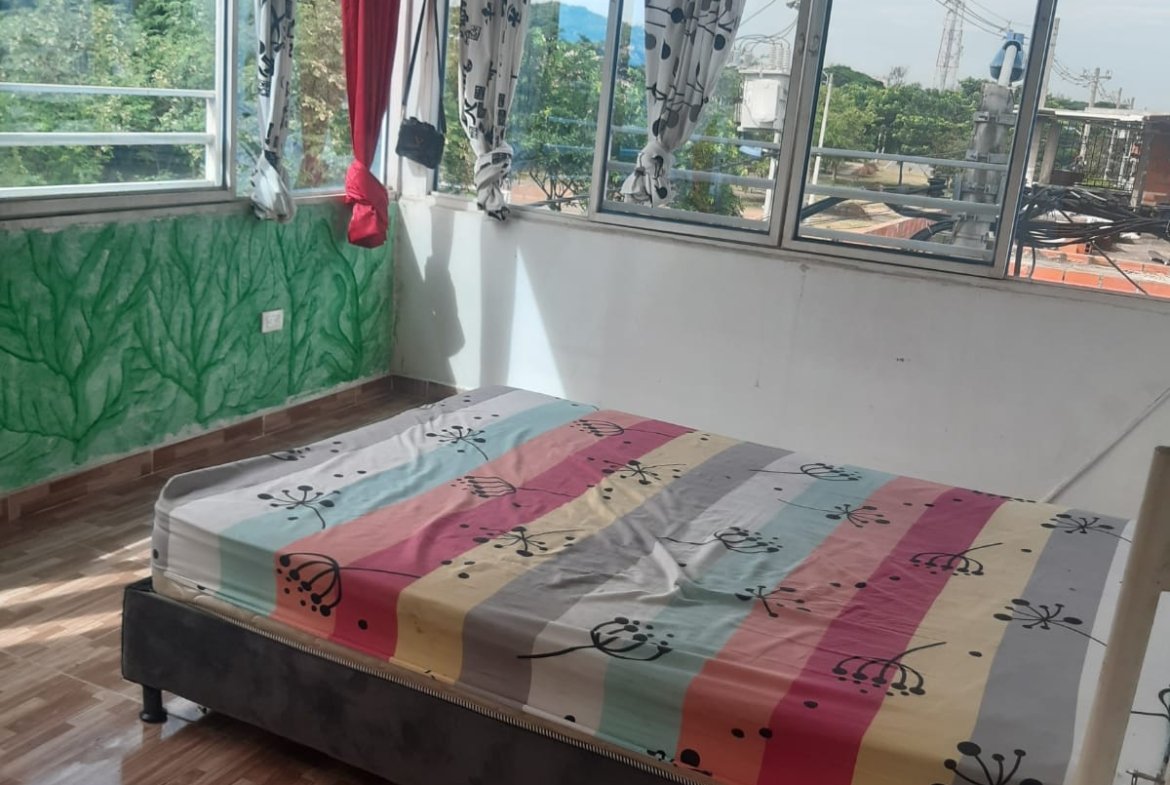 CASA ESQUINERA EN VENTA – VILLAGORGONA, BARRIO LA VICTORIA