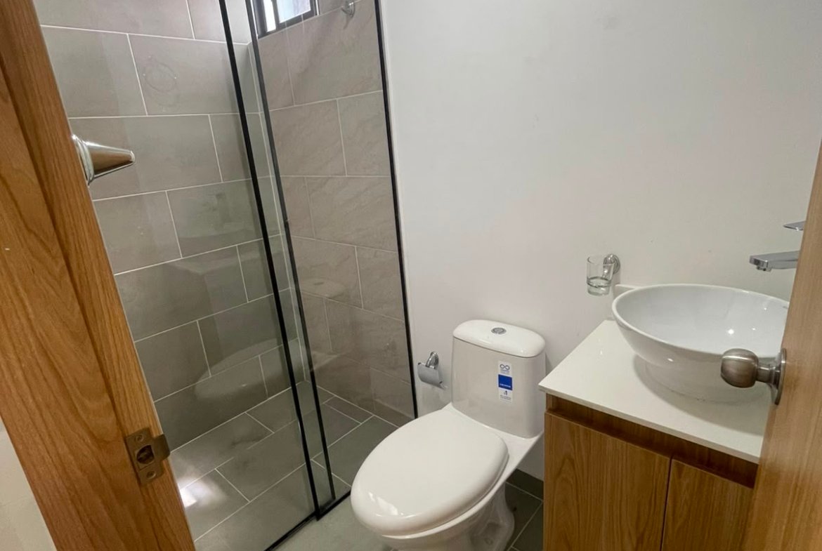 GANGAZO. Apartamento en Venta en Sabaneta, Sector Calle Larga