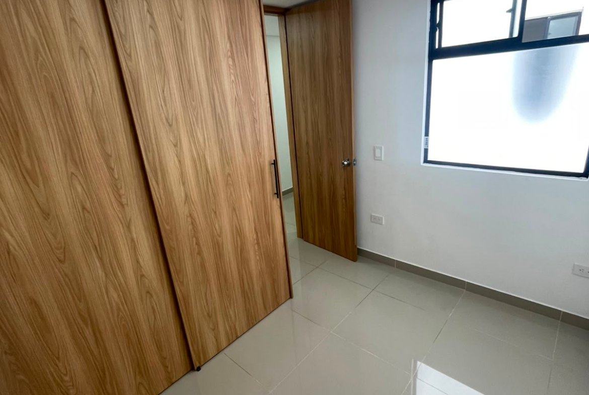 GANGAZO. Apartamento en Venta en Sabaneta, Sector Calle Larga