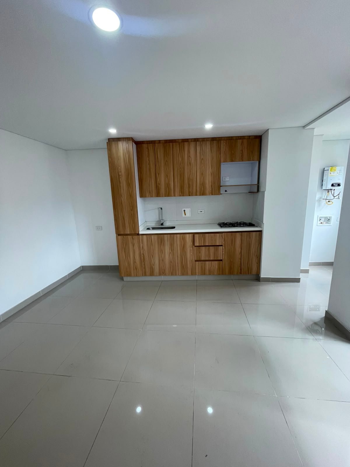 WhatsApp Image 2026-08-21 at 5.16.01 PM GANGAZO. Apartamento en Venta en Sabaneta, Sector Calle Larga