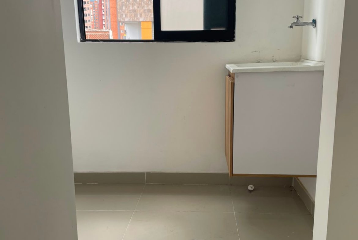 GANGAZO. Apartamento en Venta en Sabaneta, Sector Calle Larga