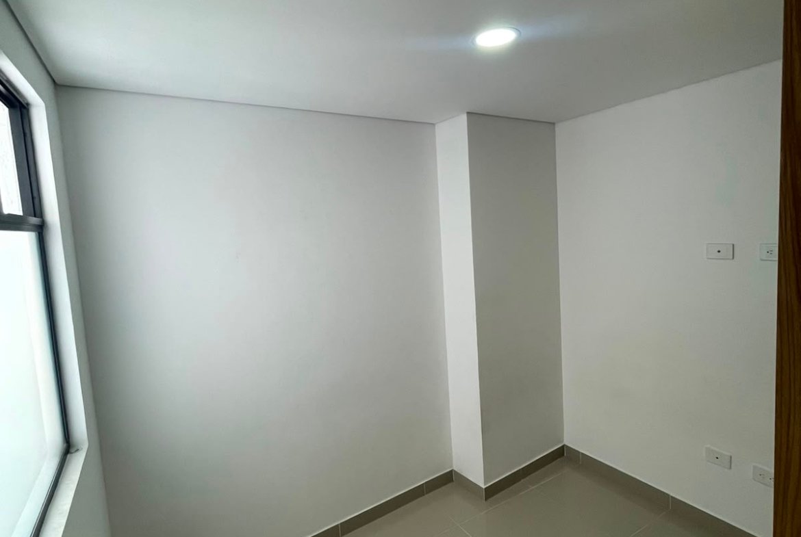 GANGAZO. Apartamento en Venta en Sabaneta, Sector Calle Larga