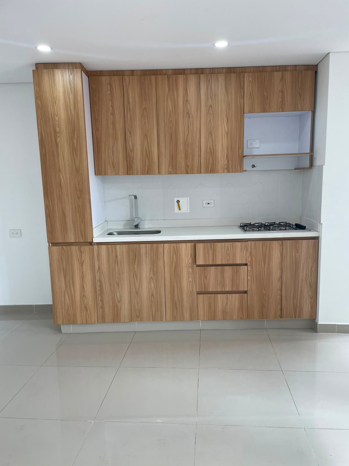WhatsApp Image 2026-08-21 at 5.16.03 PM (2) GANGAZO. Apartamento en Venta en Sabaneta, Sector Calle Larga
