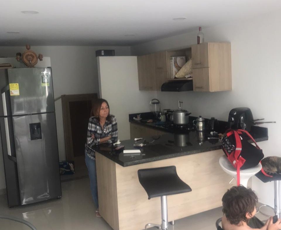 GANGAZO. Apartamento en Venta en Sabaneta, Sector Calle Larga