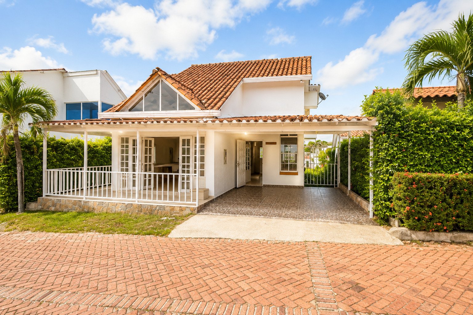 Casa campestre en venta en Girardot, Condominio Campestre Villa María