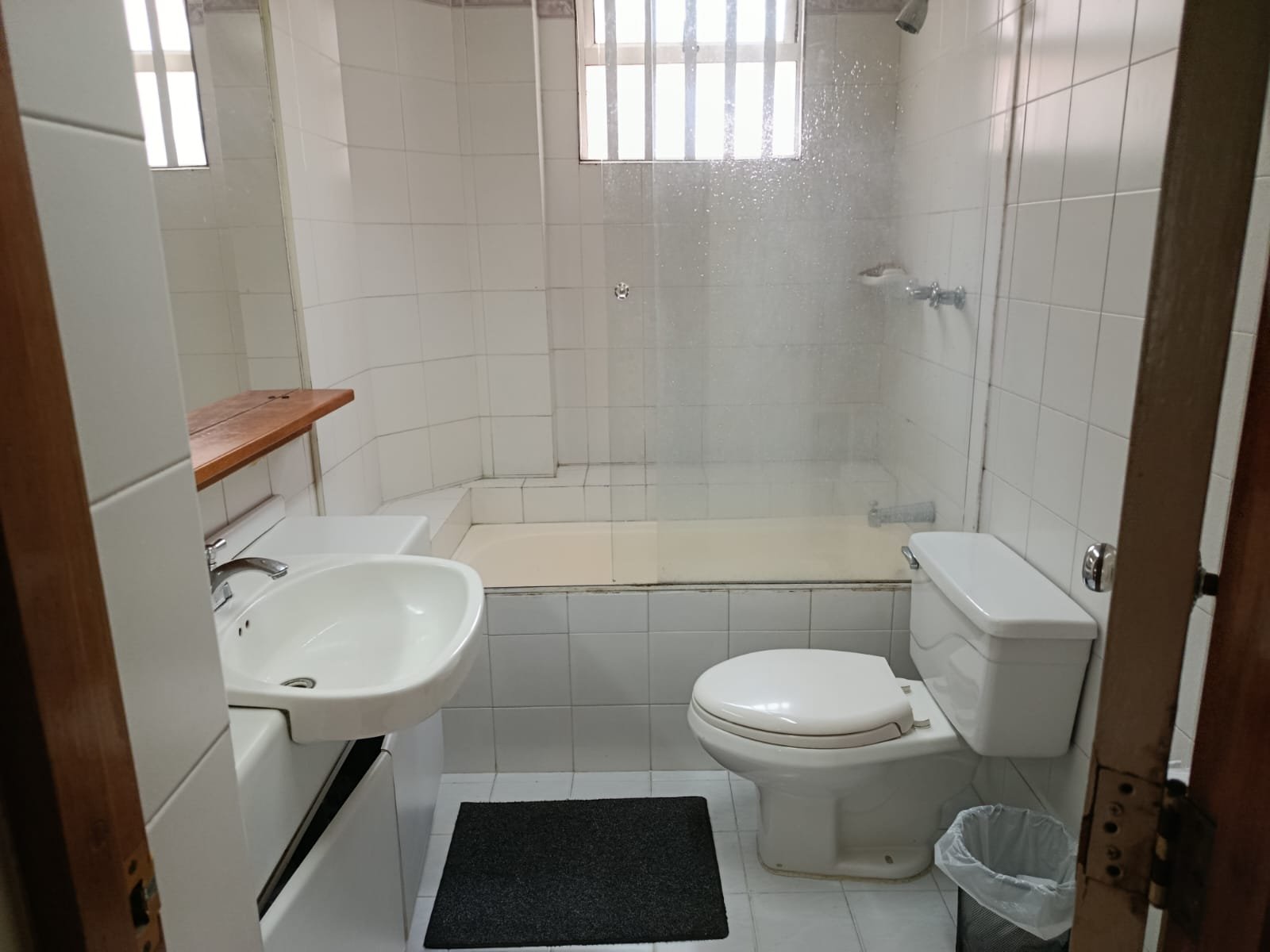 Venta casa en Medellin en Loma de Los Bernal