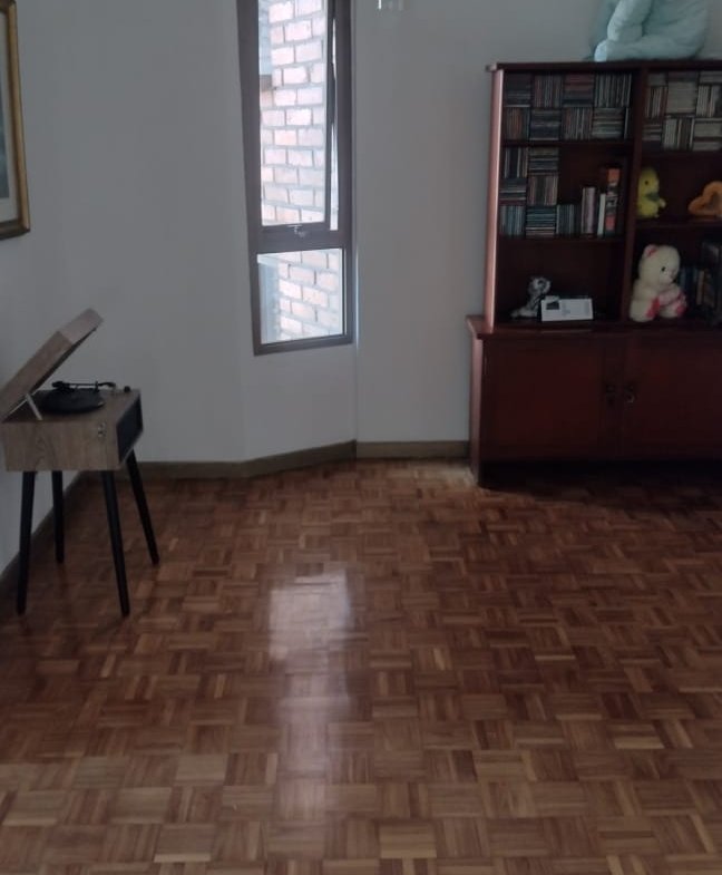 Apartamento en venta en el Centro de Medellín, sobre la Avenida La Playa