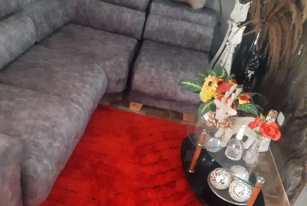 CASA ESQUINERA EN VENTA – VILLAGORGONA, BARRIO LA VICTORIA