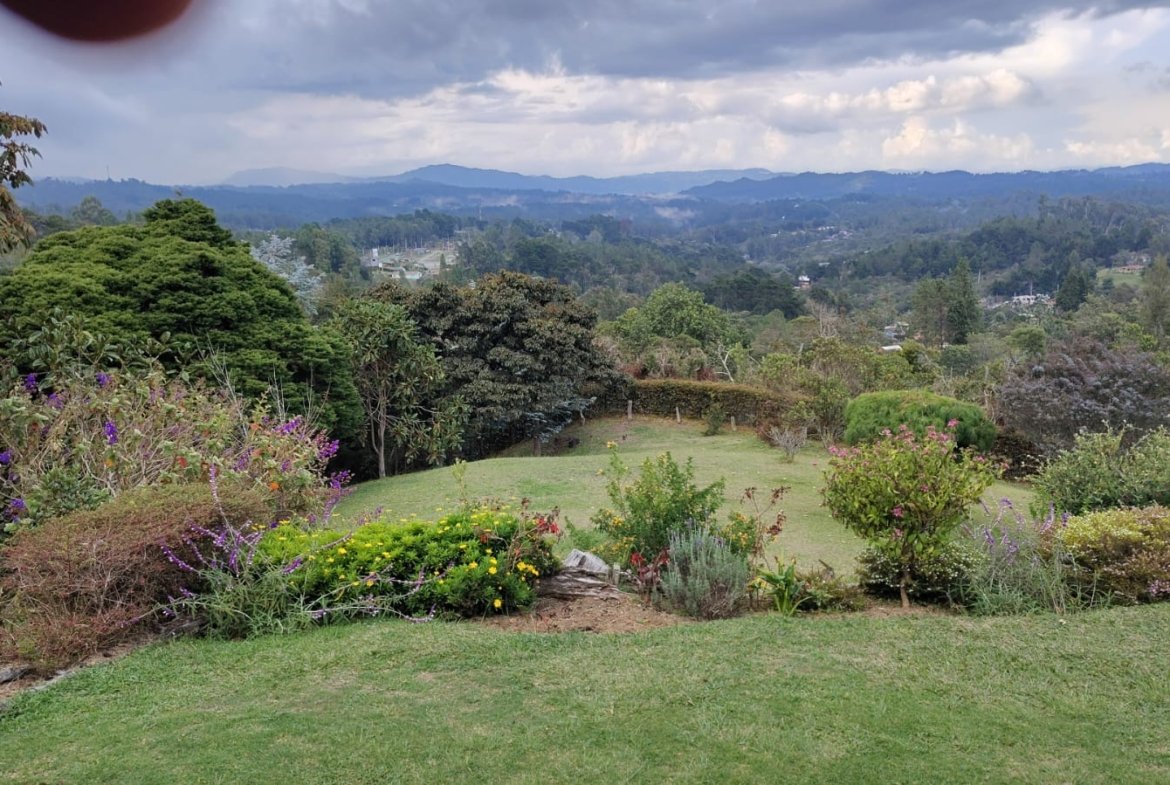 CASA FINCA EN VENTA – SANTA ELENA, MEDELLÍN