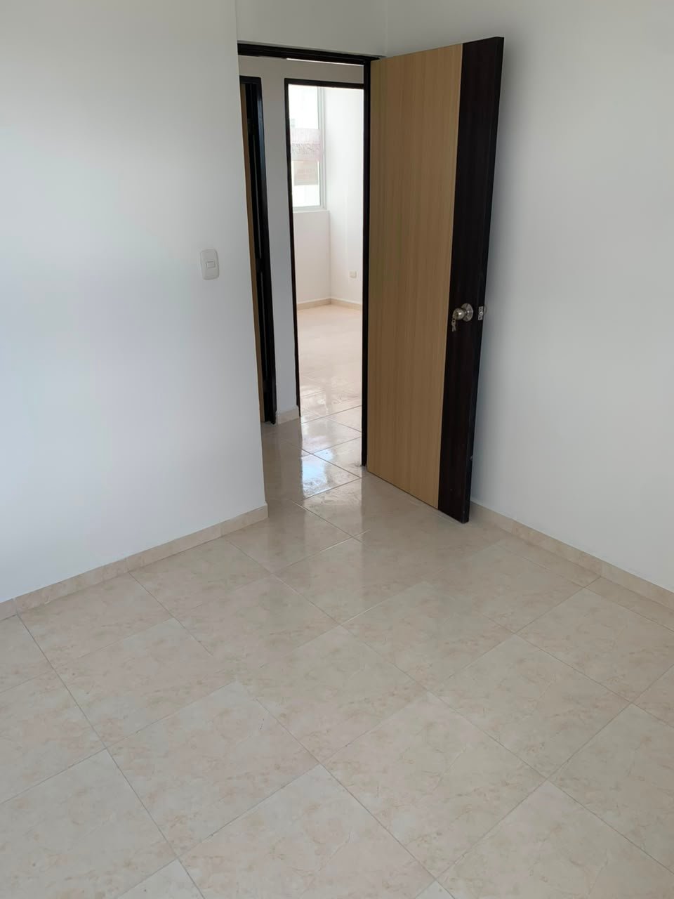 d0eb6ea2-ccb9-49b1-89b8-f8e377c2e5a2 Apartamento en San Gil barrio José Antonio Galán