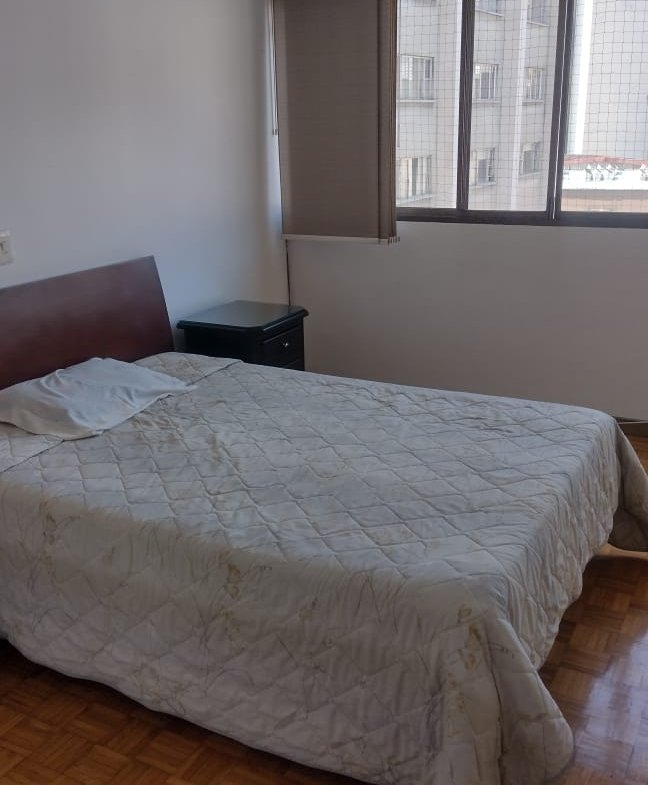 Apartamento en venta en el Centro de Medellín, sobre la Avenida La Playa