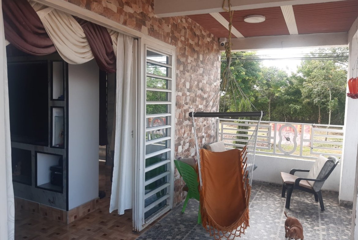 CASA ESQUINERA EN VENTA – VILLAGORGONA, BARRIO LA VICTORIA