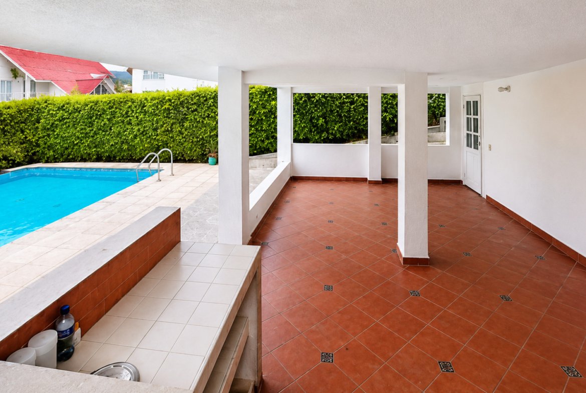 Casa campestre en venta en Girardot, Condominio Campestre Villa María