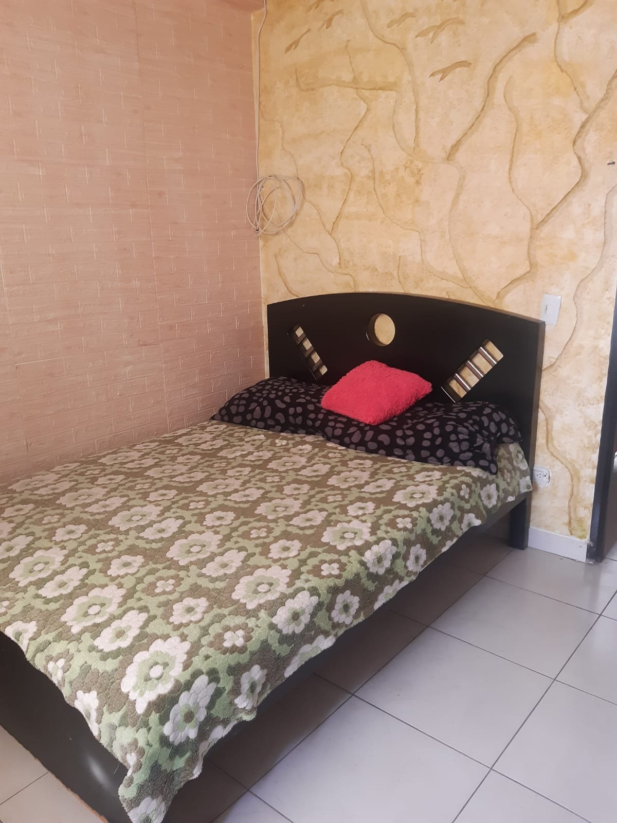 f3a074b6-f30f-42e7-bc0b-5e8f1bc6b0ce CASA ESQUINERA EN VENTA – VILLAGORGONA, BARRIO LA VICTORIA