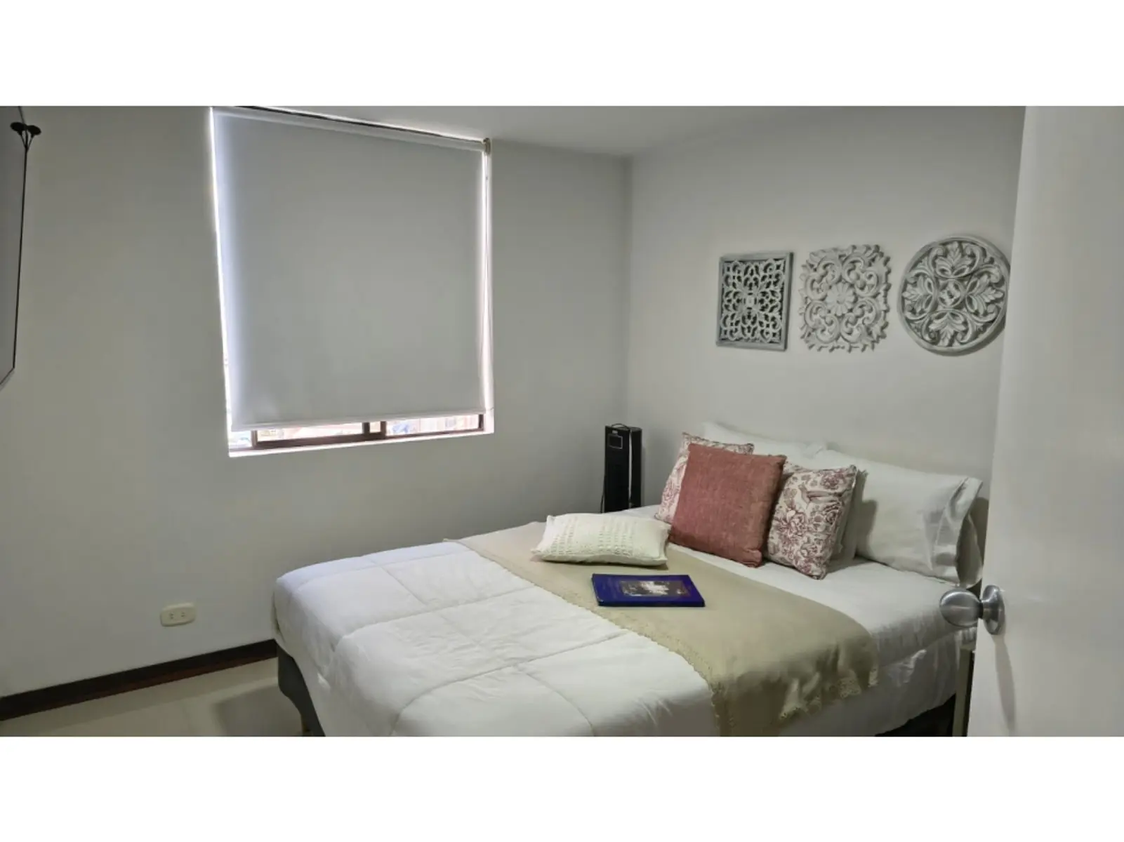 th.outside1200x1200.6a6e3c6743df9_infocdn__gr203084520260619122014jpeg Apartamento en Arriendo en Loma De San Julian, Medellín