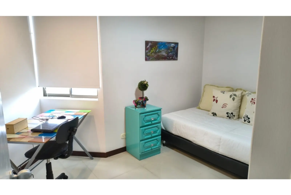 Apartamento en Arriendo en Loma De San Julian, Medellín