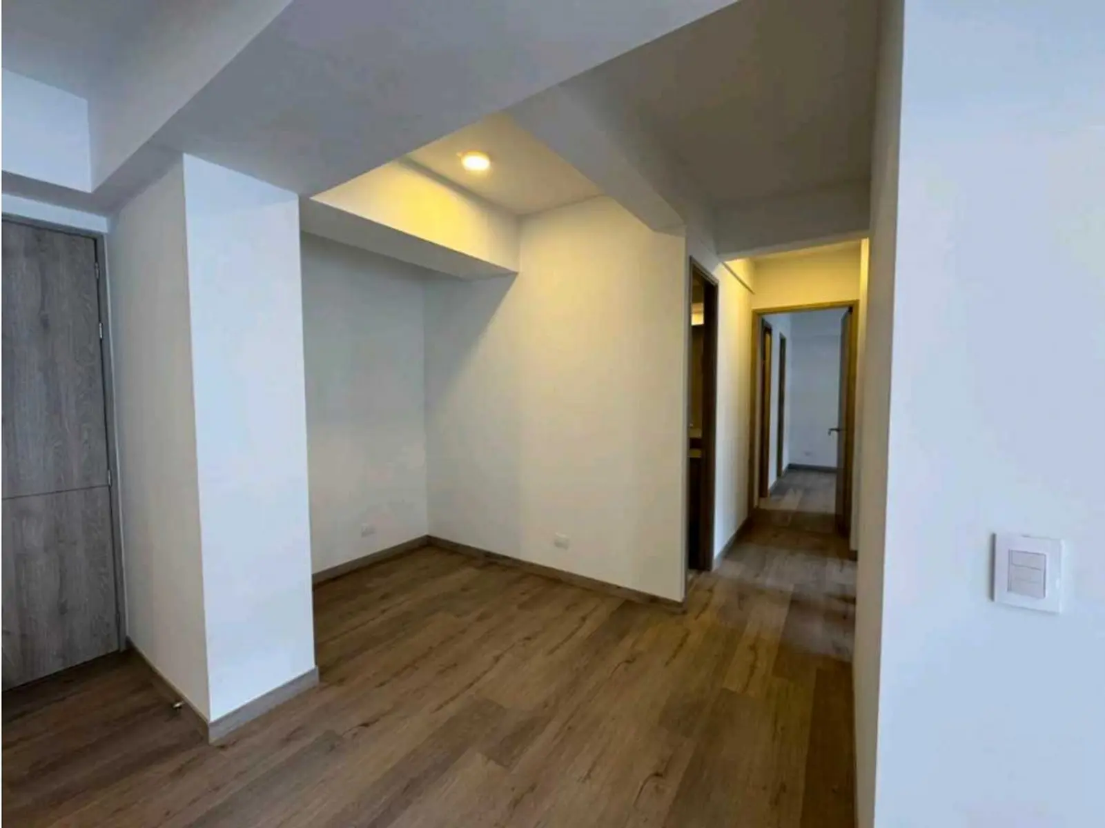 th.outside1200x1200.6a6e43641476e_infocdn__gr-copia-de-amplio-apartamento-ci-1785608626-8987-7142jpeg Apartamento en Arriendo en Ciudad del Río, Medellín