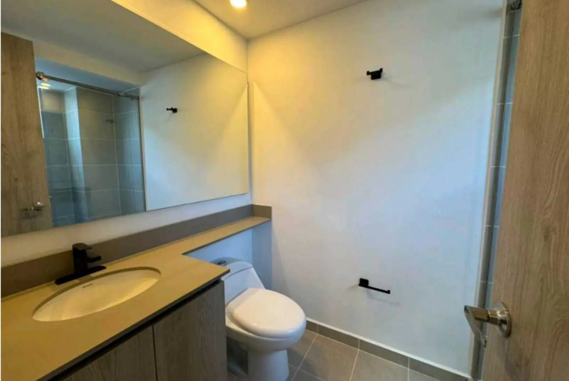 Apartamento en Arriendo en Ciudad del Río, Medellín