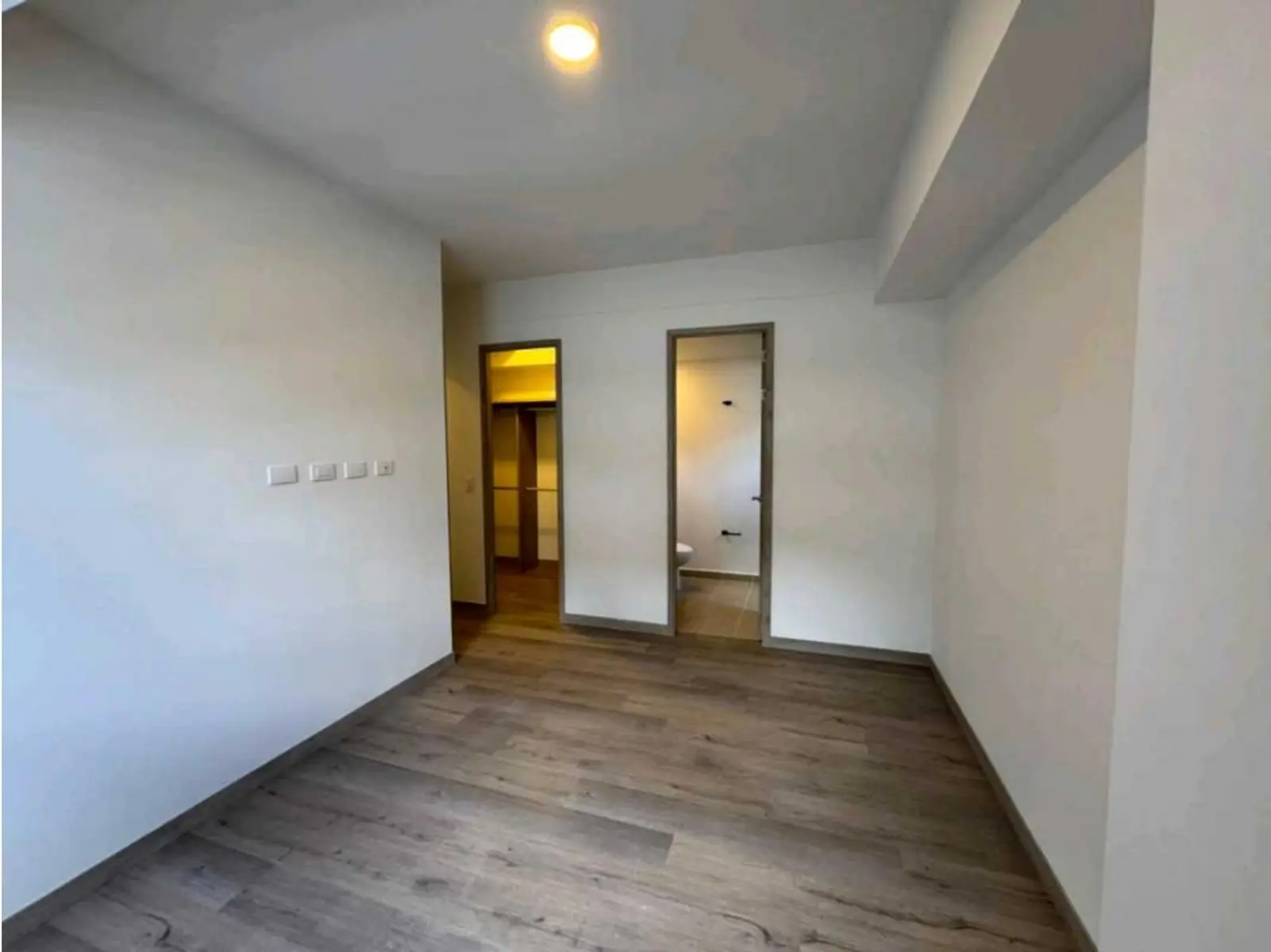 th.outside1200x1200.6a6e43674681c_infocdn__gr-apartamento-ciudad-del-rio-1785608642-9854-6561jpeg Apartamento en Arriendo en Ciudad del Río, Medellín
