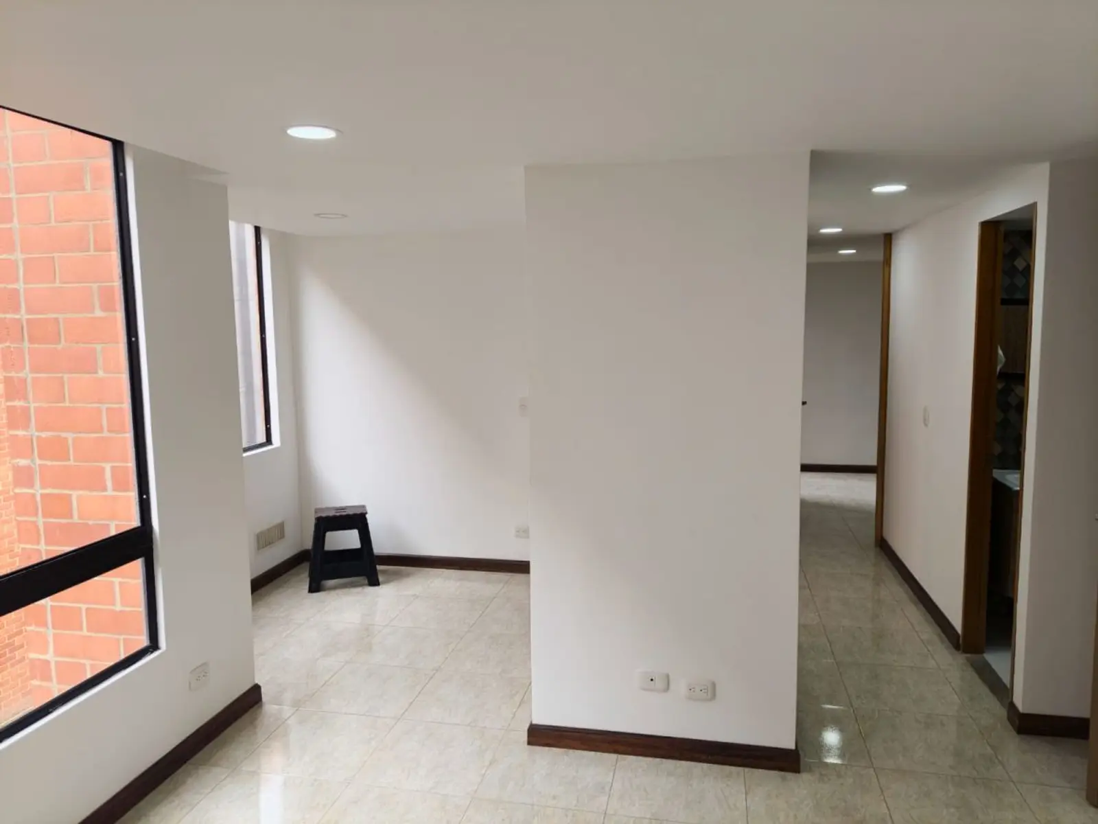 th.outside1200x1200.6a709f0881302_infocdn__getfile Apartamento en Arriendo en 20 de julio sector i, Chía