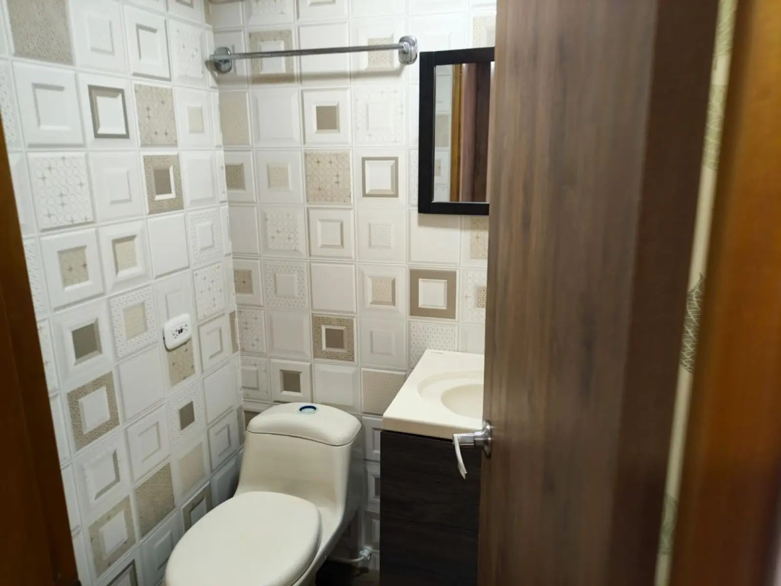 th.outside1200x1200.6a709f10a1f86_infocdn__getfile Apartamento en Arriendo en 20 de julio sector i, Chía