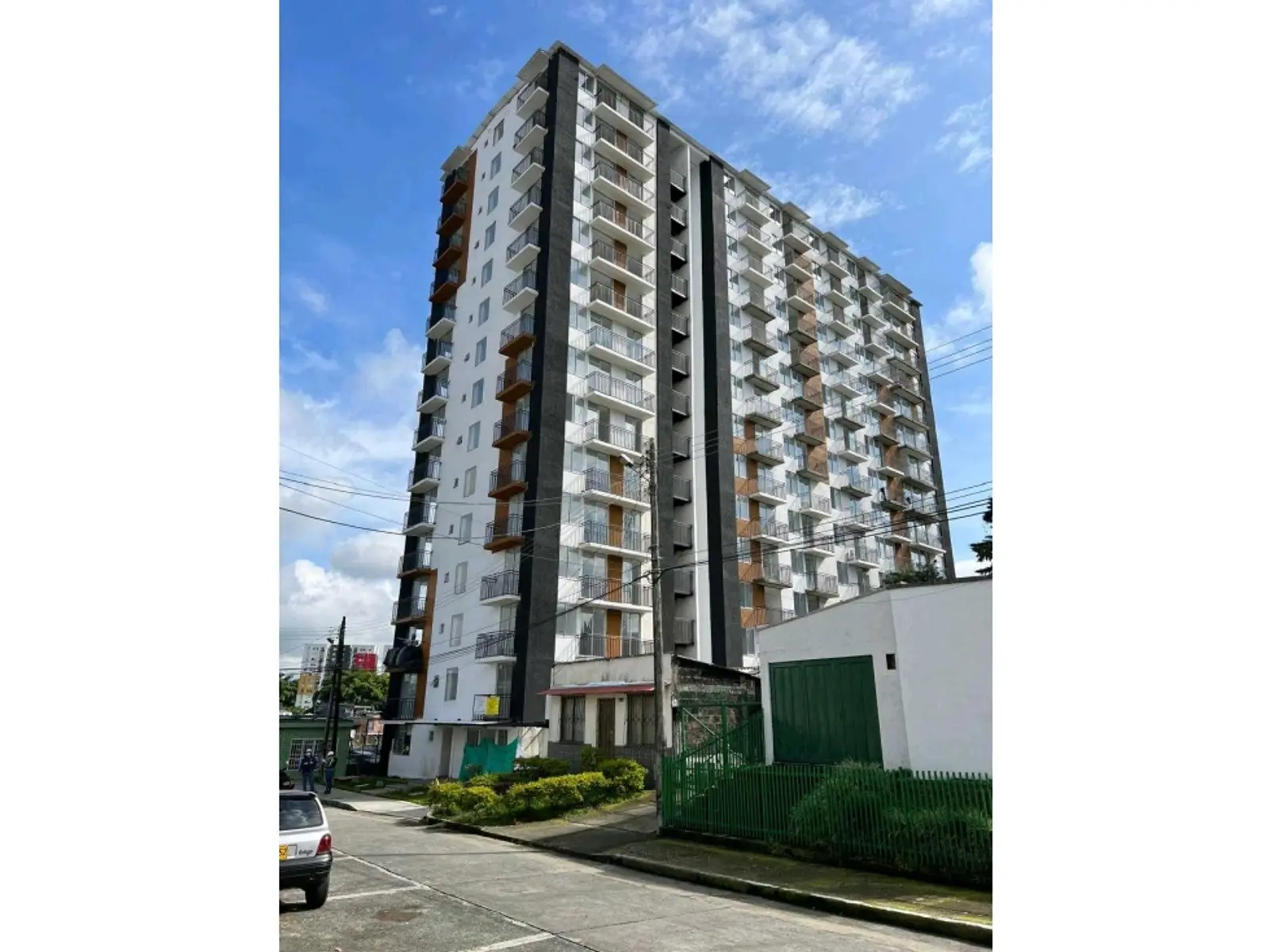 th.outside1200x1200.6a70a4ca479f1_infocdn__gr-apartamento-en-alquiler-sector-1773436194-9708-1618jpeg Apartamento en Arriendo en Armenia