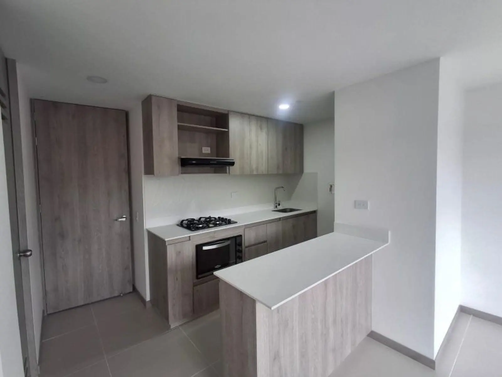 th.outside1200x1200.6a738d0395bbb_infocdn__1-c7c1ae6772jpeg Apartamento en Arriendo en Itaguí