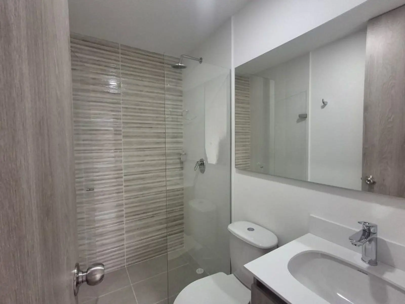 th.outside1200x1200.6a738d055f1db_infocdn__5-6bc0db6e07png Apartamento en Arriendo en Itaguí