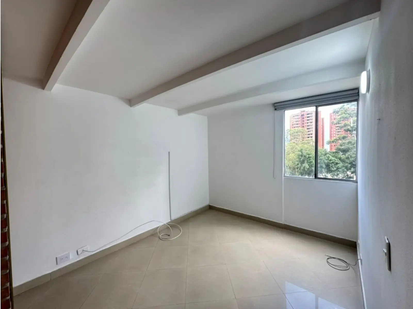 th.outside1200x1200.6a74ad89e46e3_infocdn__gr203084720260806093313jpeg Apartamento en Arriendo en El Poblado, Medellín