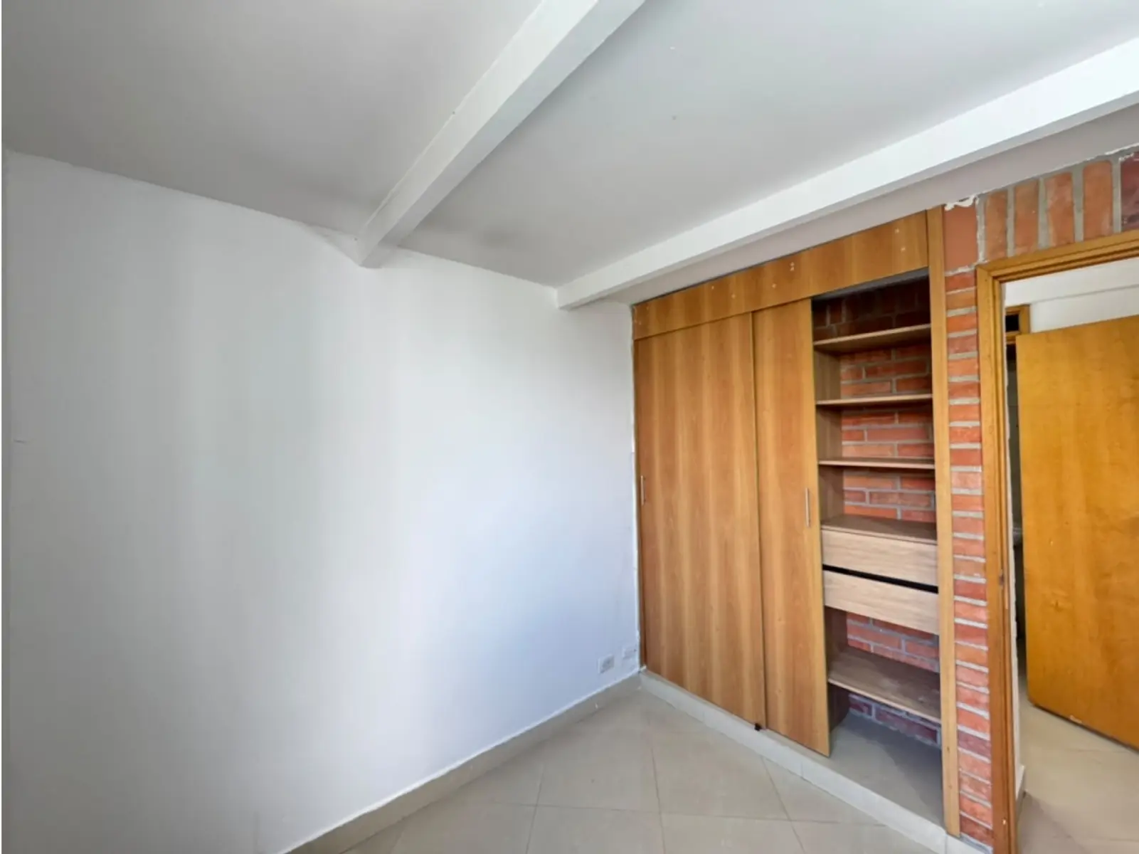 th.outside1200x1200.6a74ad8b3e735_infocdn__gr203084920260806093315jpeg Apartamento en Arriendo en El Poblado, Medellín