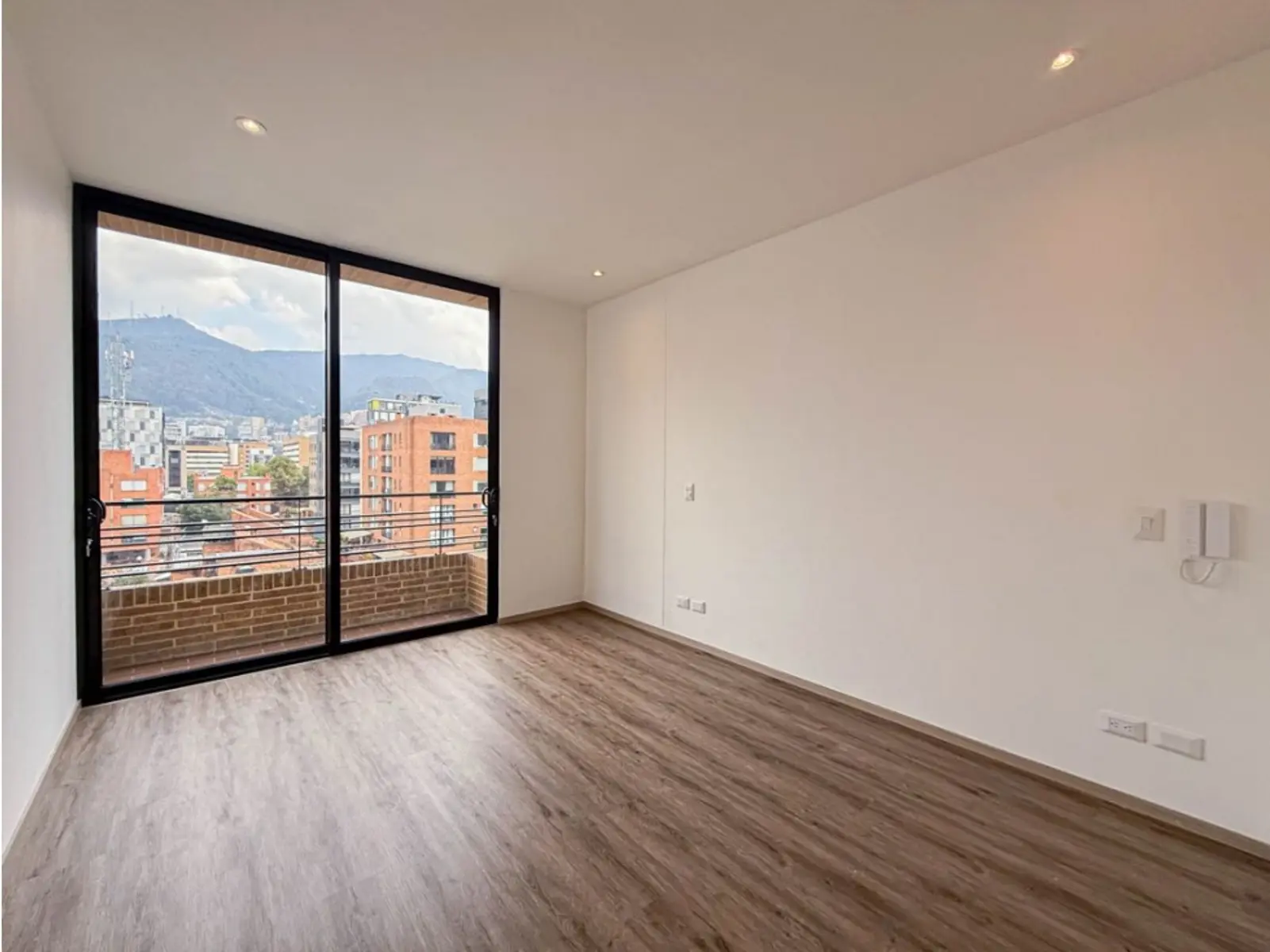 th.outside1200x1200.6a74caff851e2_infocdn__gr-apartamento-disponible-venta-y-1741888090-3294-7768jpeg Apartamento en Arriendo en Usaquen, Bogotá