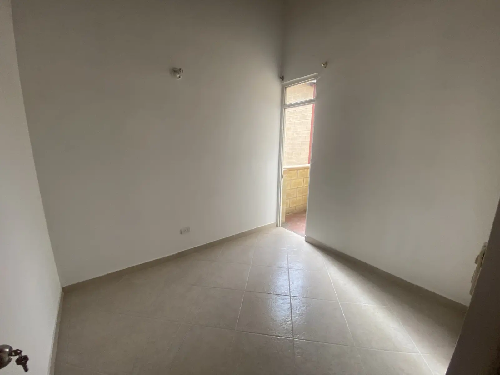 th.outside1200x1200.6a77353aabb52_infocdn__515524-1-1786051180-10jpg Apartamento en Arriendo en Las Lomitas, Sabaneta