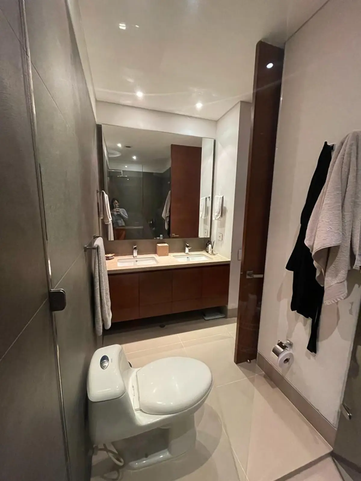 th.outside1200x1200.6a788f0be69f9_infocdn__property-22790-24-1784897861-imagenjpg Apartamento en Arriendo en Virrey, Bogotá