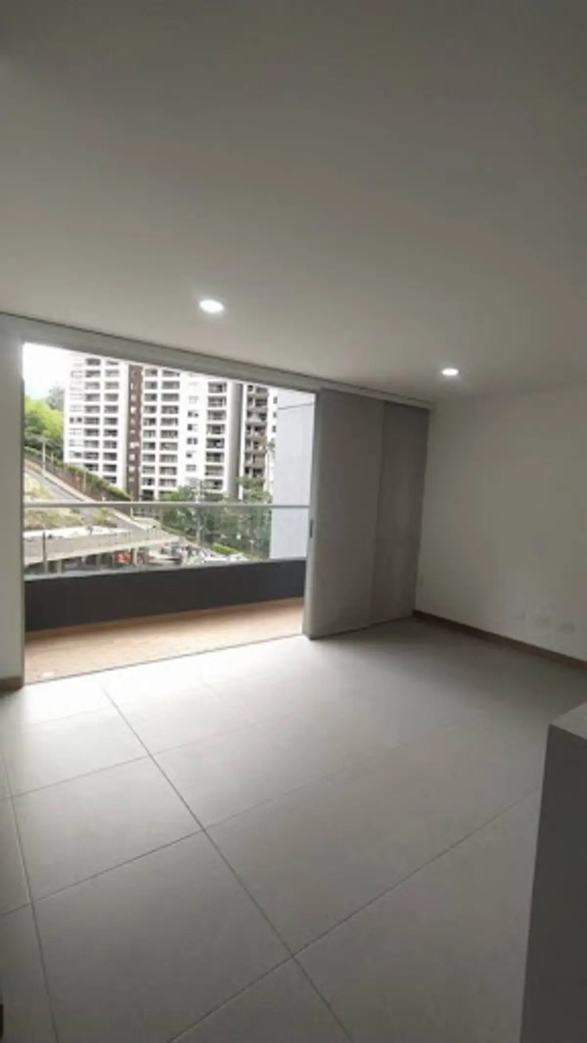 th.outside1200x1200.6a7dd16bd5542_infocdn__q980bh5vl9bg-4hgrxv-jdumnwqx90wp7itqnl4slejxej7s-xiyv1mdou8r7bqnd0k5f8ajbobsdsyppmjsskiexwmsfkeeujzcjfqcsyjrsw Apartamento en Arriendo en Pan de azucar, Sabaneta