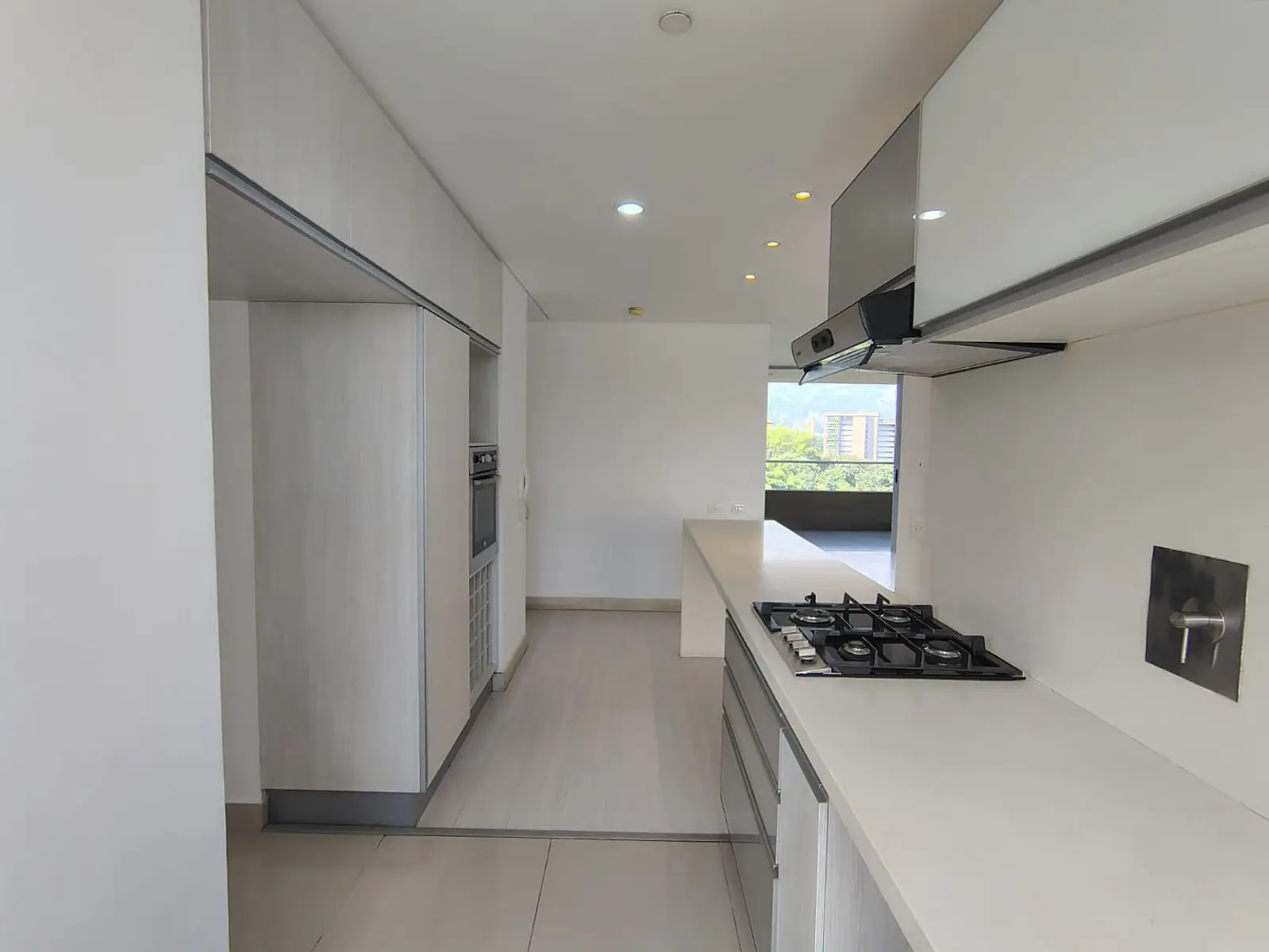 th.outside1200x1200.6a7de454501e2_infocdn__kowo9iypopus1p5mzqpzec0tfjaumfh2idsfh5osjpg Apartamento en Arriendo en Envigado