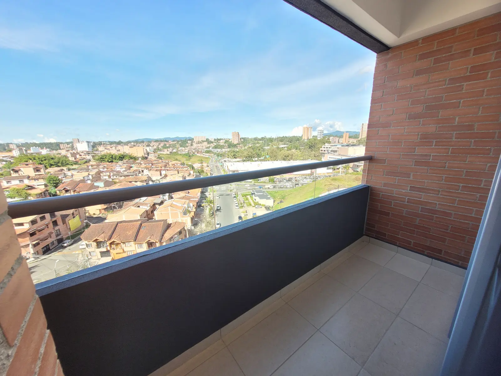 th.outside1200x1200.6a81a51f8a8e7_infocdn__cbc35564-d6e2-4367-bb09-1fdce3faf496jpg Apartamento en Arriendo en El porvenir, Rionegro