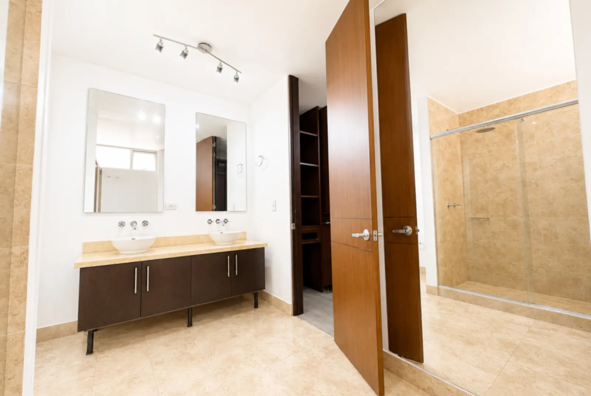 Apartamento en Arriendo en Navarra, Bogotá