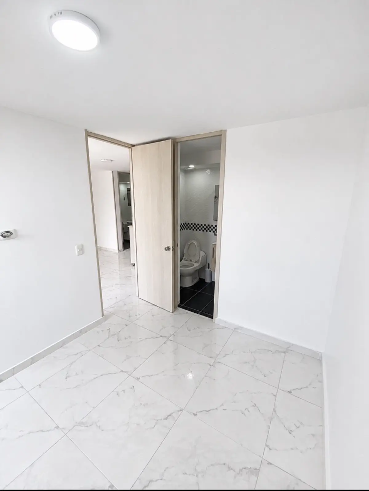 th.outside1200x1200.6a86a725dd1f7_infocdn__218518-1-1787173056-7jpg Apartamento en Arriendo en La campiña, Girón