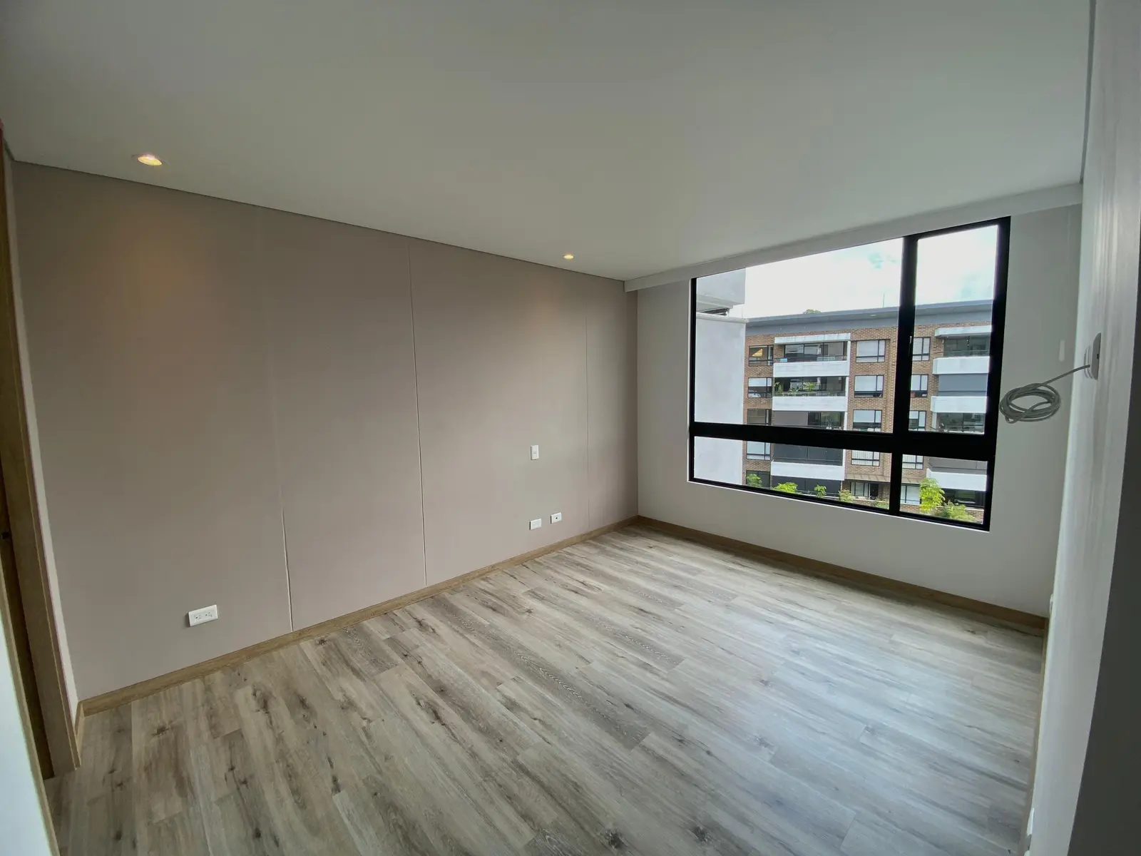 th.outside1200x1200.6a898c3b89459_infocdn__jmxe36mzrpvibkrlt3qjcwjpg Apartamento en Arriendo en Santa Elena, El Retiro