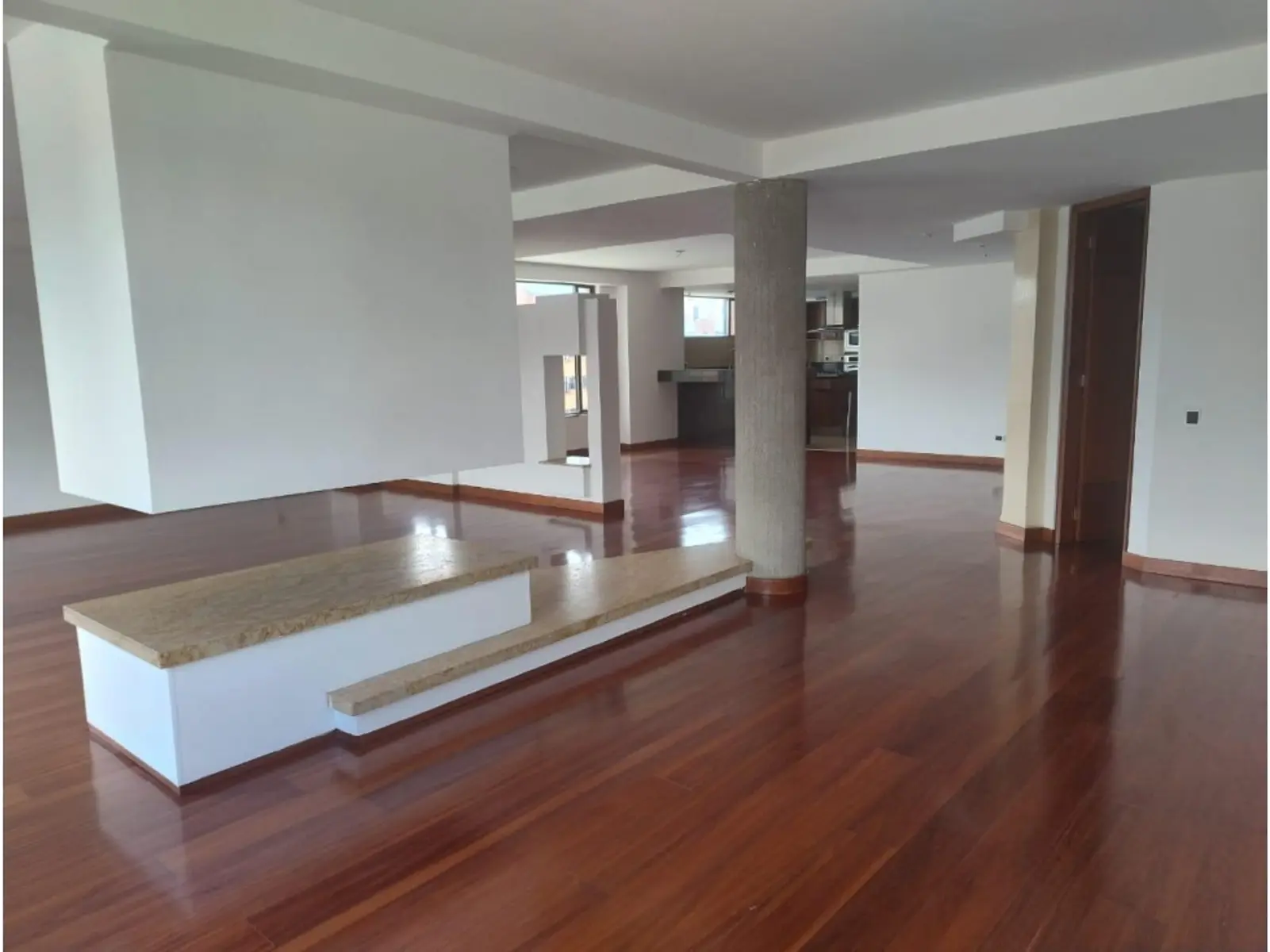 Apartamento en Arriendo en Santa Barbara, Bogotá