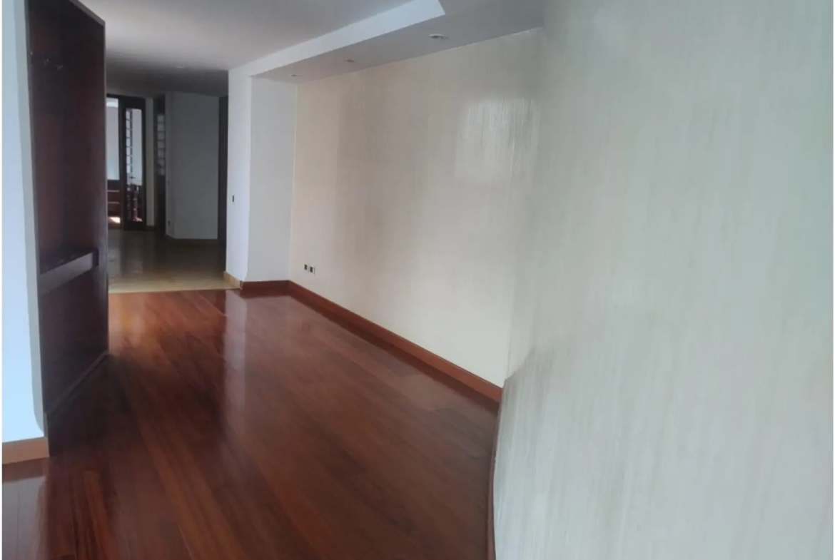 Apartamento en Arriendo en Santa Barbara, Bogotá