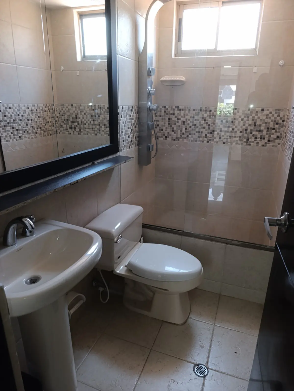 th.outside1200x1200.6a93d62217b4f_infocdn__296-10-1788069830jpg partamento en Arriendo en Las palmas, Medellín