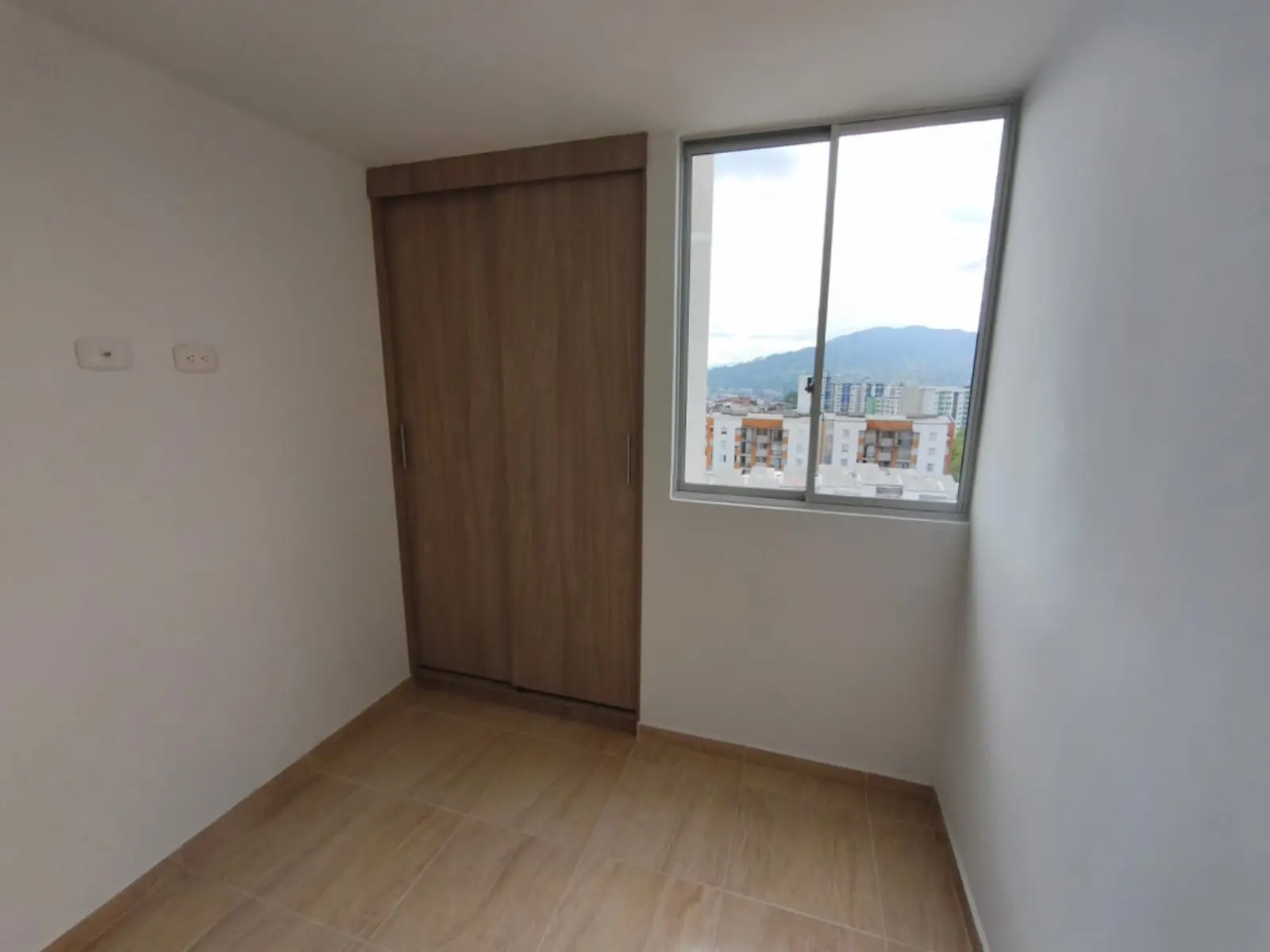 th.outside1200x1200.6a957d577ba89_infocdn__127822-8-1787934672jpg Apartamento en Arriendo en Los naranjos, Dosquebradas