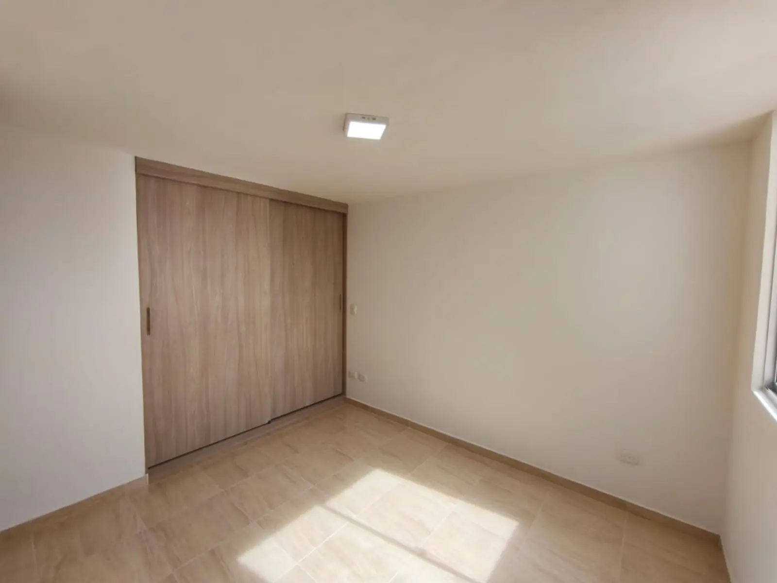 th.outside1200x1200.6a957d57cae82_infocdn__127822-10-1787934673jpg Apartamento en Arriendo en Los naranjos, Dosquebradas