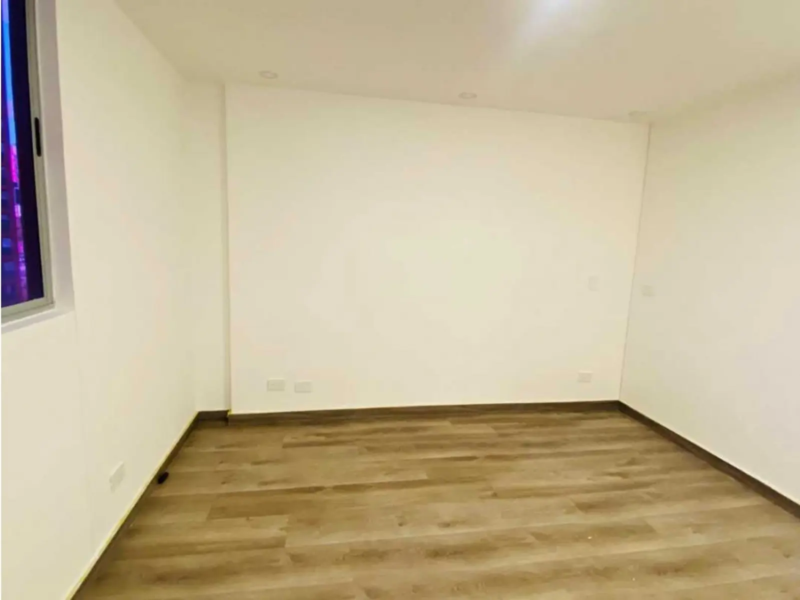 th.outside1200x1200.6a9587dc47f3c_infocdn__gr-apartamento-para-la-renta-en-e-1788184188-5659-905jpeg Apartamento en Arriendo en Ciudad del Río, Medellín