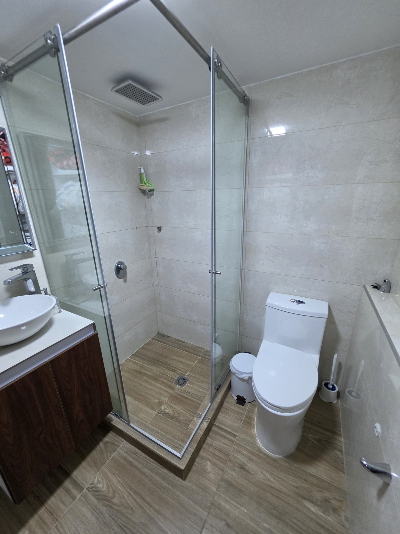 Casa en venta en el Ingenio Cali de 440 metros de 3 niveles